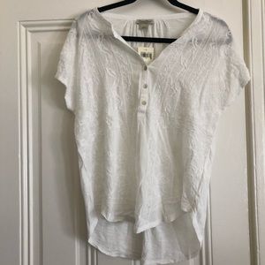 Sweet and dainty. LUCKY BRAND Blouse. Embroidered.